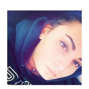 Meet your Posher, Dana